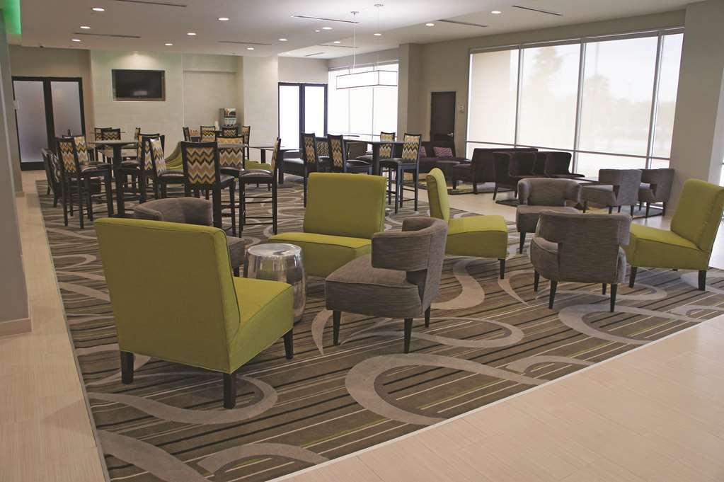 La Quinta By Wyndham Mcallen Convention Center Hotel 3*